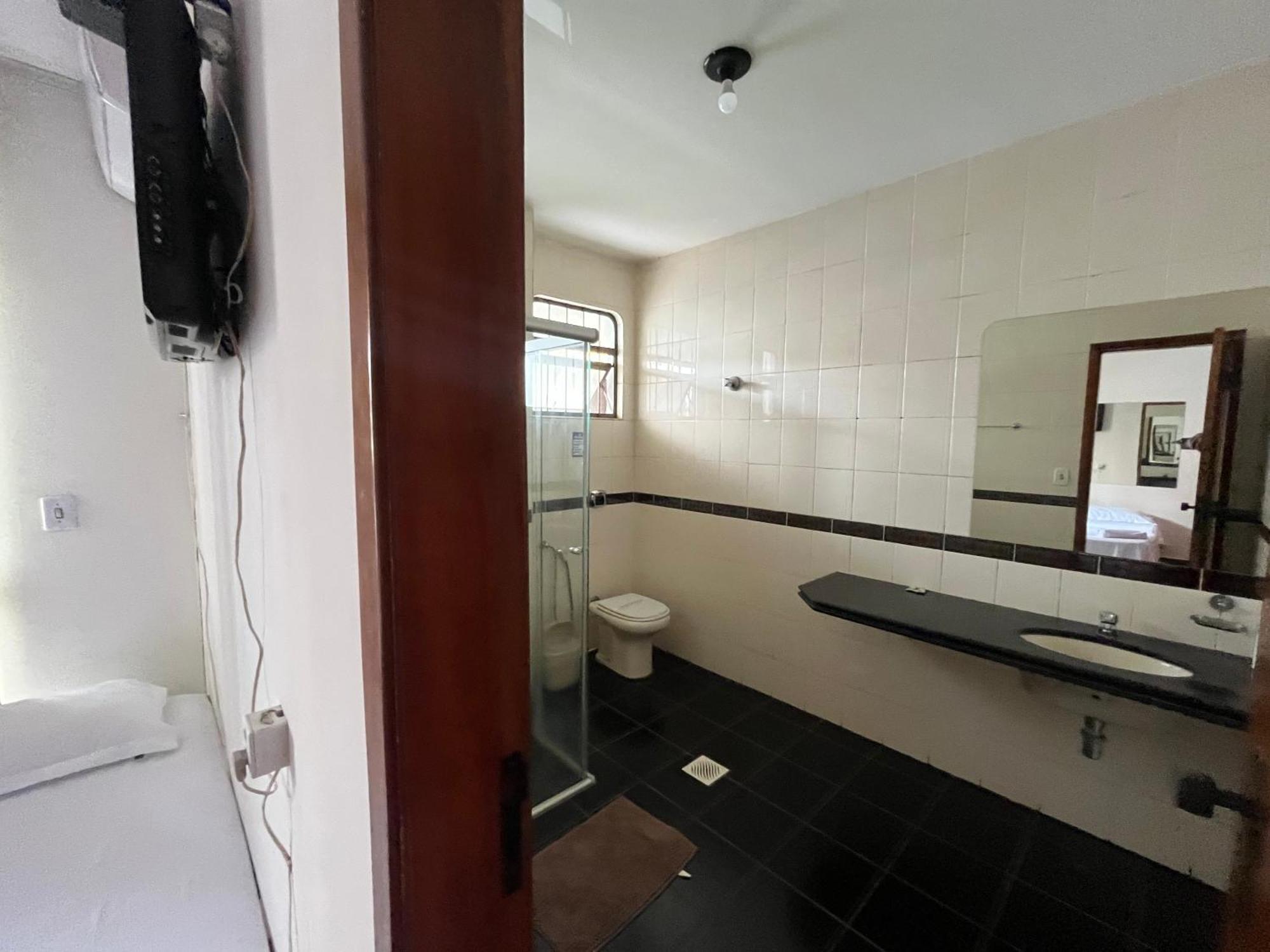 Casa Quintal Bueno! 5 Quartos Com Ar Split E Internet Ultra! Perto Do Melhor De Goiania! Marista Parques Areiao E Vaca Brava Hospital Premium Mater Dei Blue Fit Perdomo Goiania Shopping! Eksteriør bilde