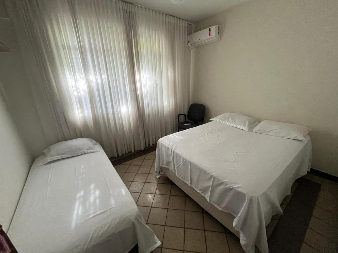 Casa Quintal Bueno! 5 Quartos Com Ar Split E Internet Ultra! Perto Do Melhor De Goiania! Marista Parques Areiao E Vaca Brava Hospital Premium Mater Dei Blue Fit Perdomo Goiania Shopping! Eksteriør bilde